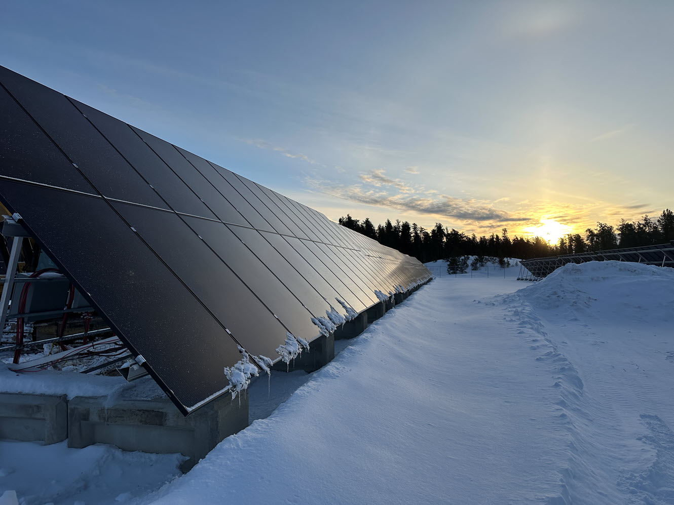 Descharme Lake Microgrid