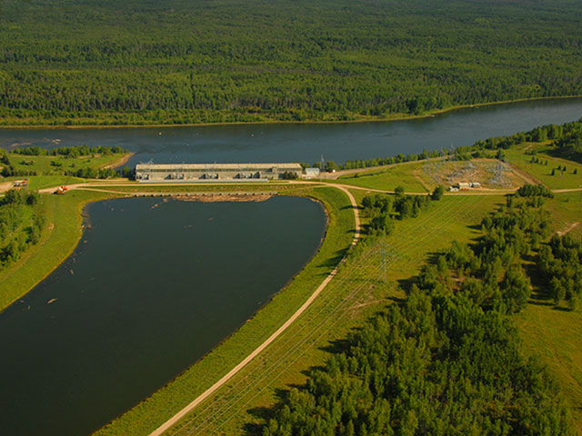 EB Campbell Dam and river